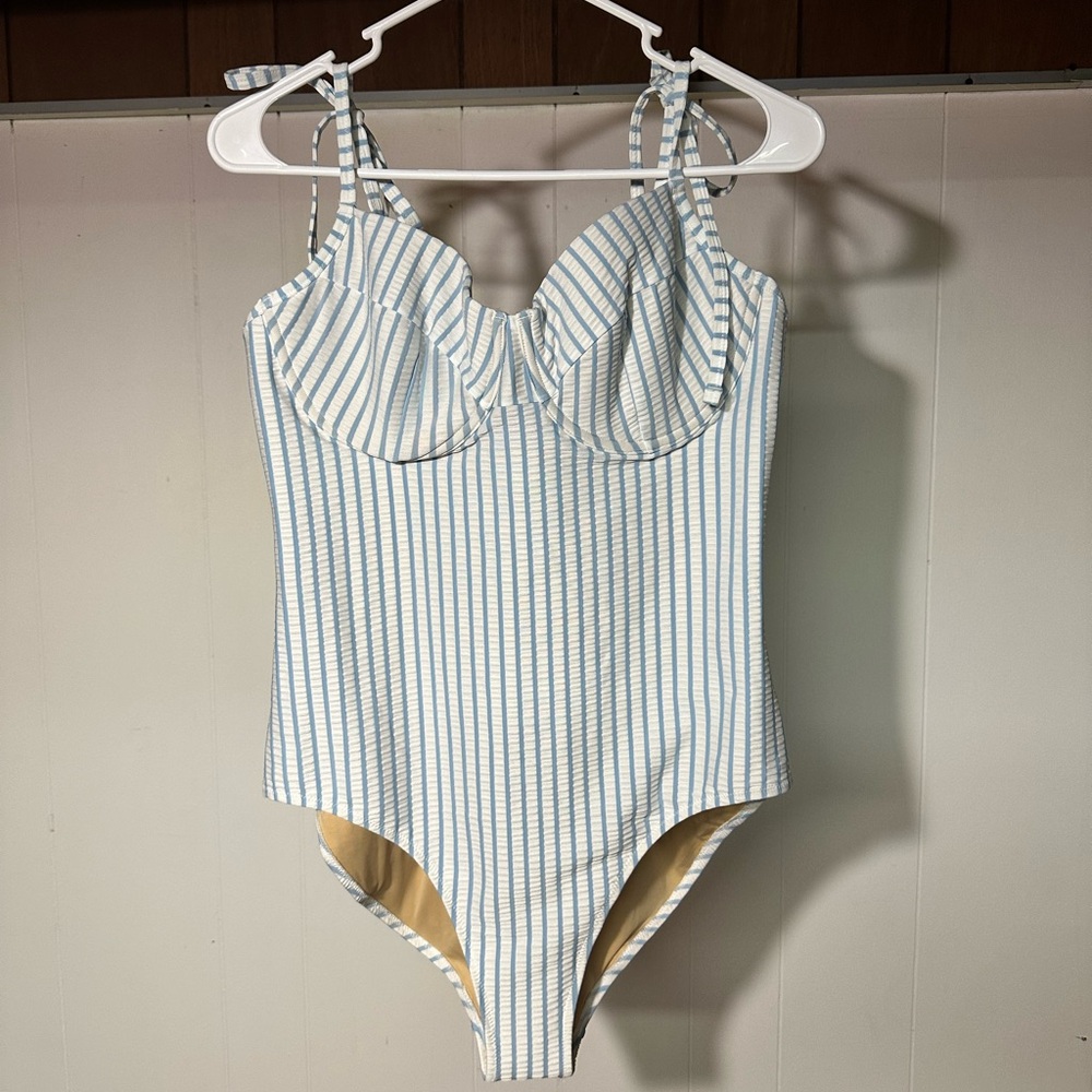 Classic style one piece bathing suit